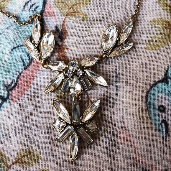 J. Crew Bling Marquis Teardrop Emerald Crystal Clear Stones Statement Necklace - Picture 9 of 9